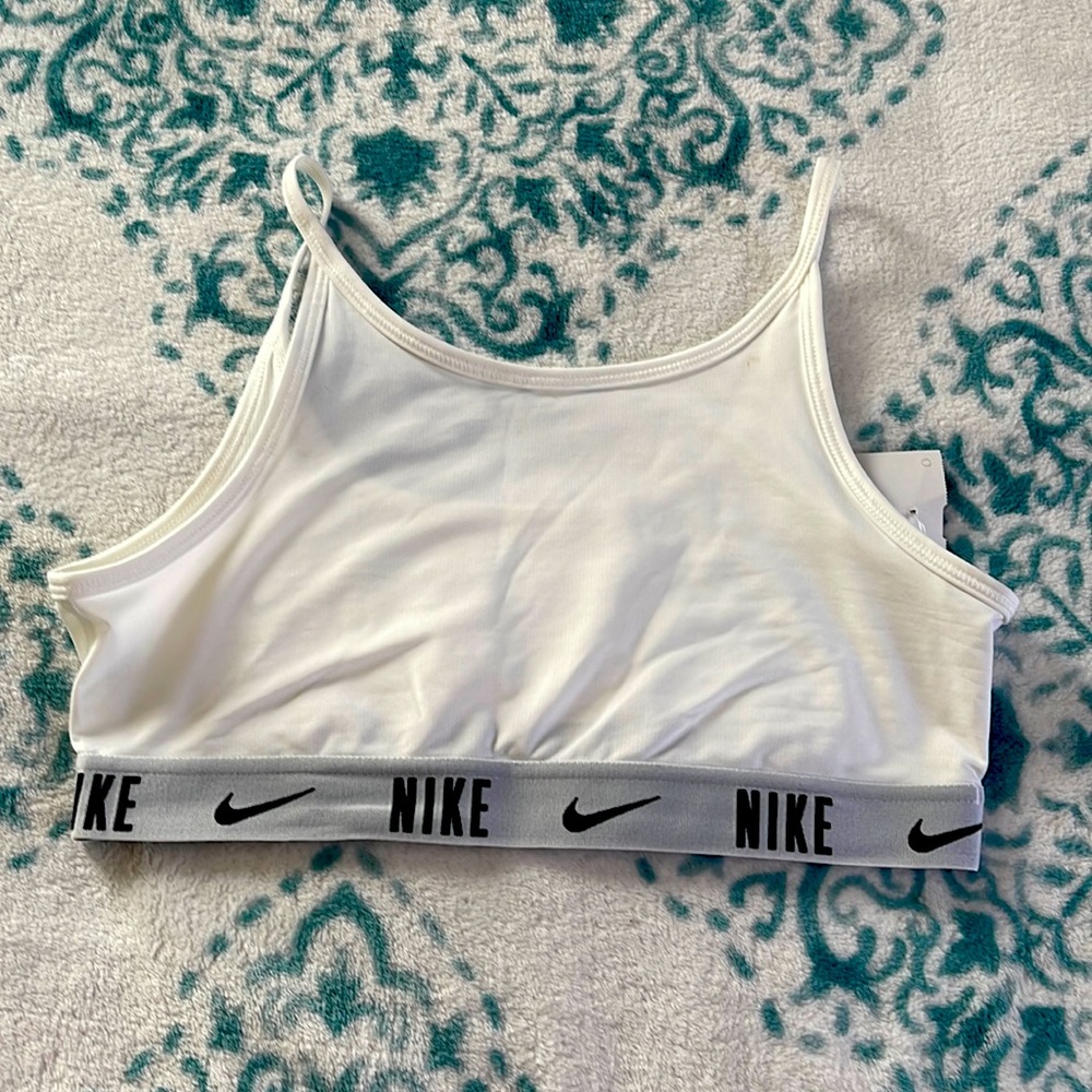 Nike sports Bra dri-fit